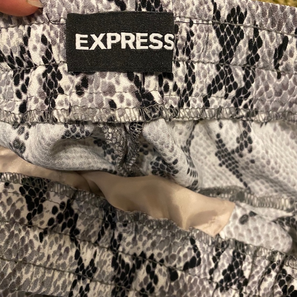 Snakeskin High Rise Pants - Picture 2 of 3